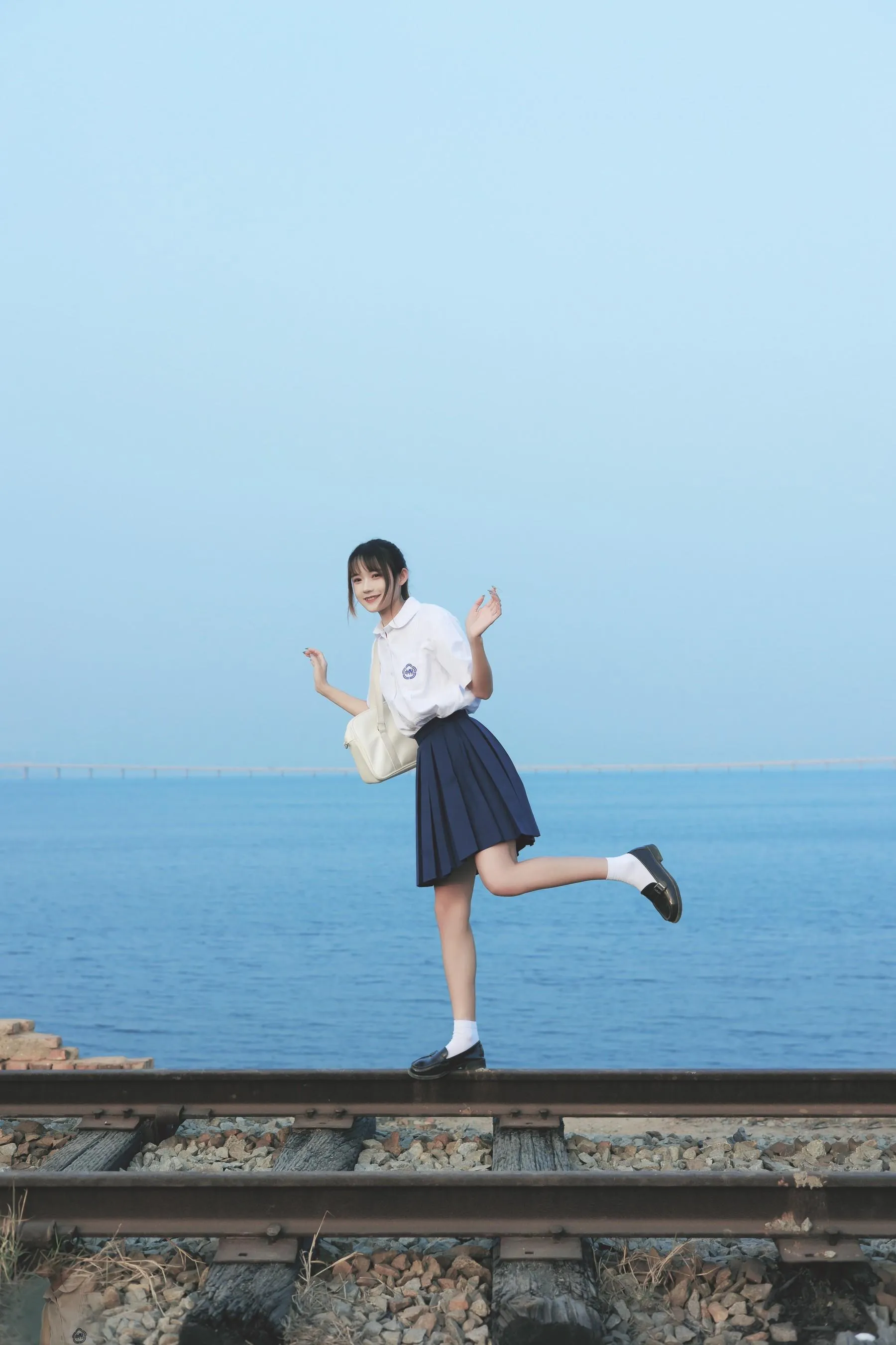 [艺图语] 2022.06.28 海风的声音 兔子Zzz不吃胡萝卜 [39P]插图5